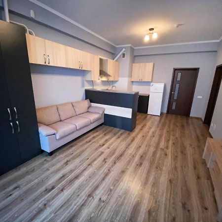 Sky House Central Apartment Chisinau Ngoại thất bức ảnh