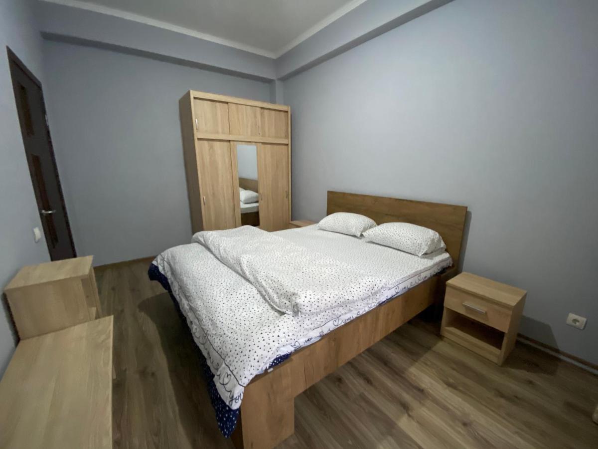 Sky House Central Apartment Chisinau Ngoại thất bức ảnh