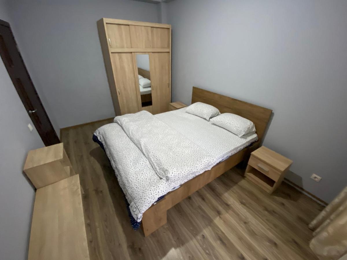 Sky House Central Apartment Chisinau Ngoại thất bức ảnh