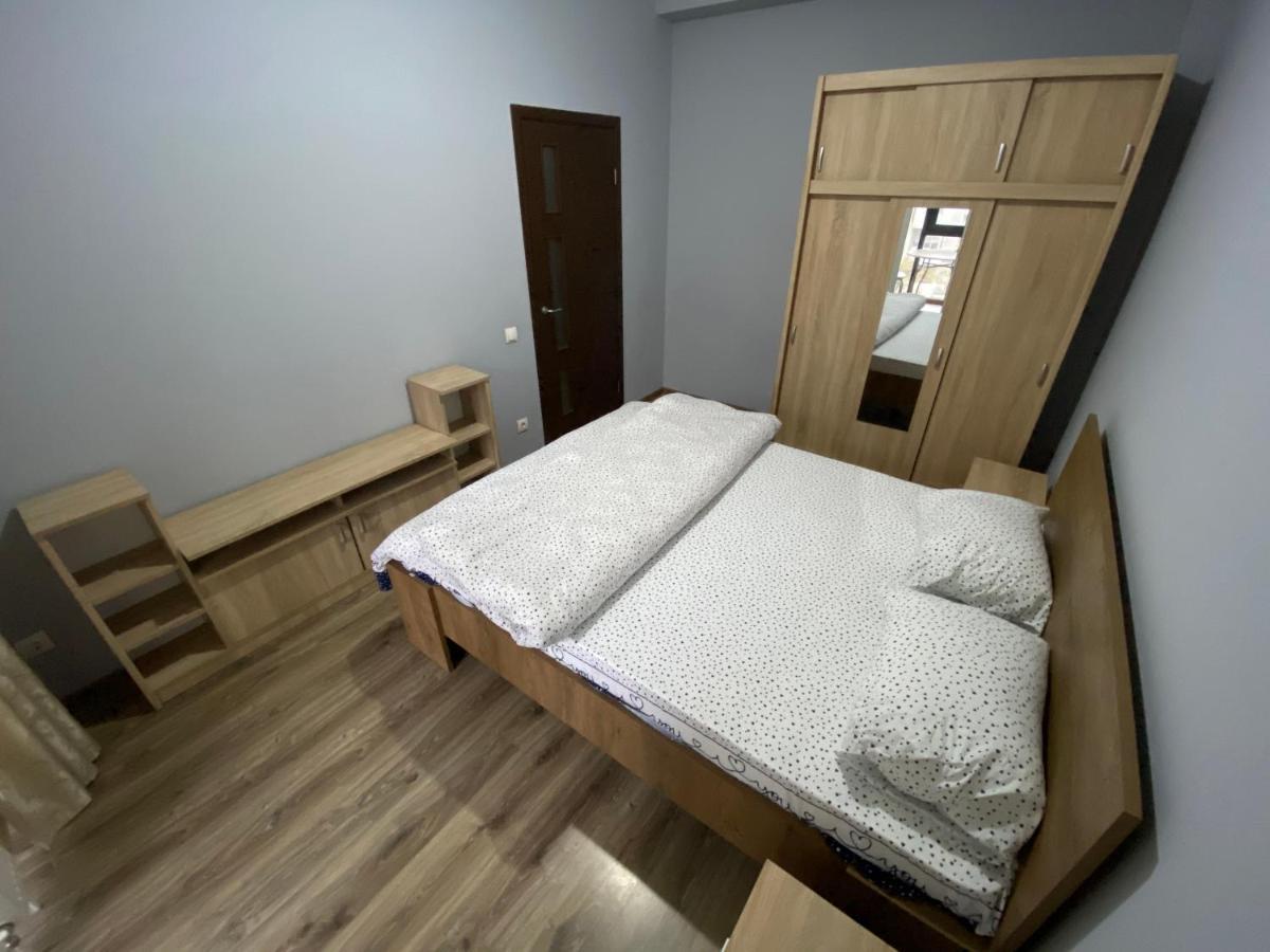 Sky House Central Apartment Chisinau Ngoại thất bức ảnh